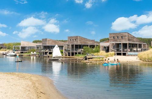 Ouddorp Villa | Villa Super VIP | 4 Pers. (Villa 3) met privéstrand