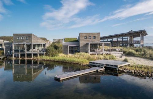 Ouddorp Villa | Villa Super VIP | 4 Pers. (Villa 3) met privéstrand