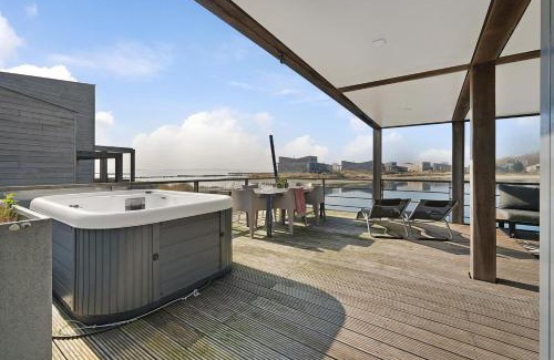 Ouddorp Villa | Villa Super VIP | 4 Pers. (Villa 5) met jacuzzi, extra kosten voor gebruik