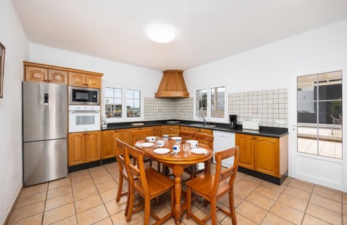 Puerto Calero Villa | Villa Temuime - Five Bedroom Villa, Sleeps 10