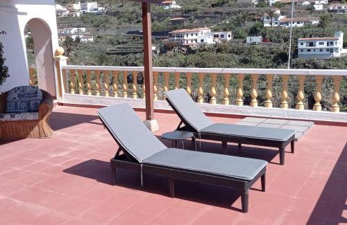 Alajero Villa | Villa Teram