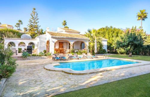 Urbanizacion La Mandarina Villa | Villa Tesoro by Villa Plus