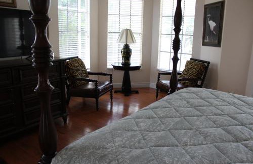 Caloosahatchee Villa | Villa The White House