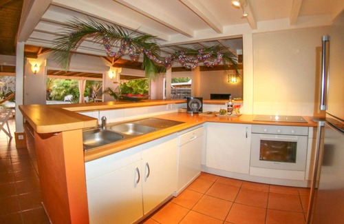Anse des Rochers Villa | Villa TIKI REVA with private pool and garden #Louisiana Park St-François ⭐