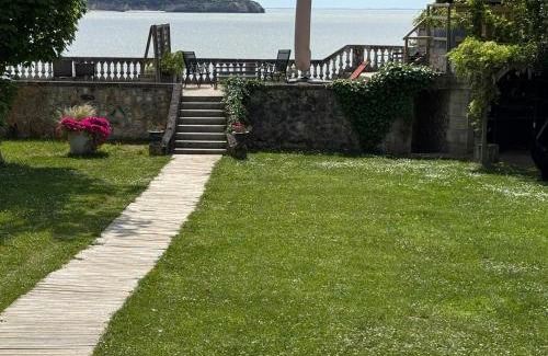 Saint-Georges-de-Didonne Apartment | Villa TOUSVENTS