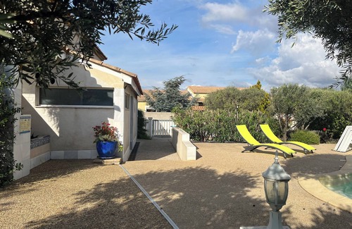 Bessan Villa | Villa Tout Confort 8 Pers Avec Climatisation et Piscine Privée