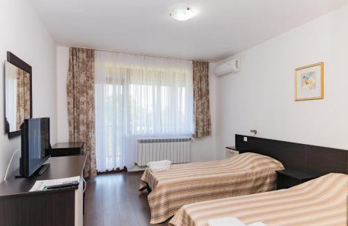 Tundzha Hotel | Villa Trakia