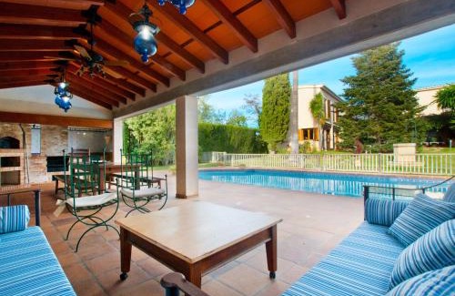 Lloseta Villa | Villa Tramontana de Lloseta, piscina y vista montaña