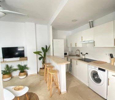 Chipiona Apartment | Villa Tropical a 2 minutos del Faro de Chipiona