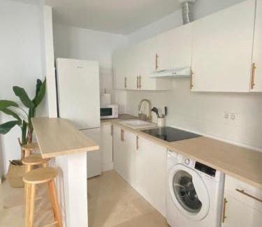 Chipiona Apartment | Villa Tropical a 2 minutos del Faro de Chipiona