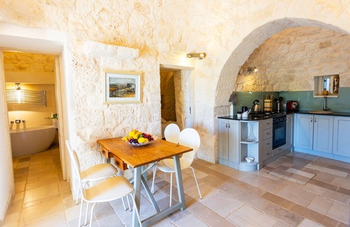 Martina Franca Villa | Villa Trullo Selva Grande by Villa Plus