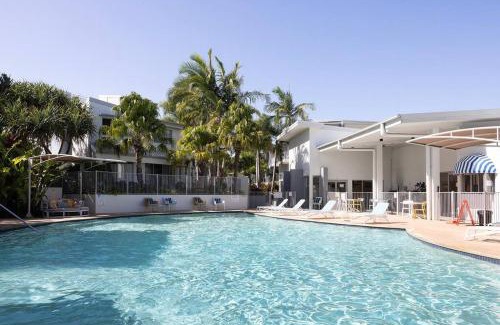 Coolum Beach Apartment | Villa Two Coolum, opposite beach, 4 pools