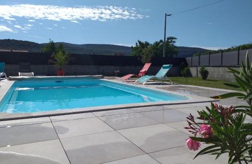 Vallon-Pont-d'Arc House | Villa Vallon Pont d'Arc