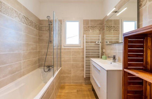 Vensac Villa | Villa 'Vensac Océan Plein Sud' with Private Terrace, Private Garden and Wi-Fi