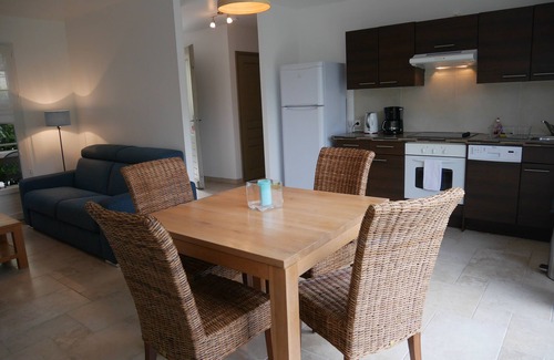 Montauroux Apartment | VILLA VERDI E MONTAUROUX 30 MIN FROM CANNES AIR CONDITIONED APARTMENT