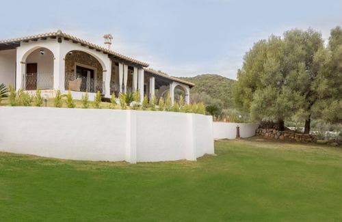 Castiadas Villa | VILLA VESTA - Rural villa with pool, garden, and sea view