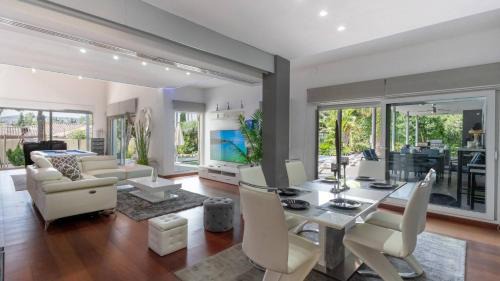 Alicante Villa | Villa Villar, The Most Exclusive Villa in Alicante