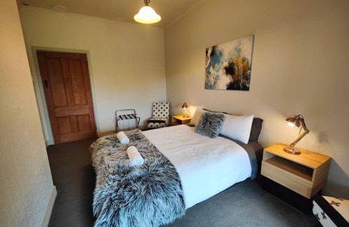 Riverton House | Villa Vista