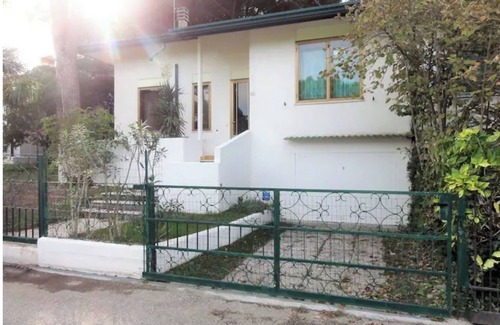 San Michele al Tagliamento House | Villa Vittoria Bibione Pineda with private garden