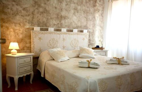 Case Peschiera-Lu Fraili House | Villa Vittoria