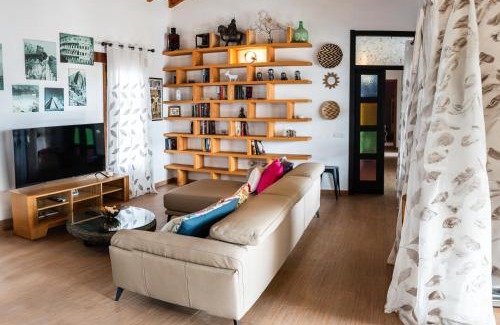 Villaverde Villa | Villa Volcan2 Rural Private Pool la Oliva by Holidays Home