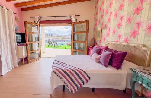 Villaverde Villa | Villa Volcan2 Rural Private Pool la Oliva by Holidays Home
