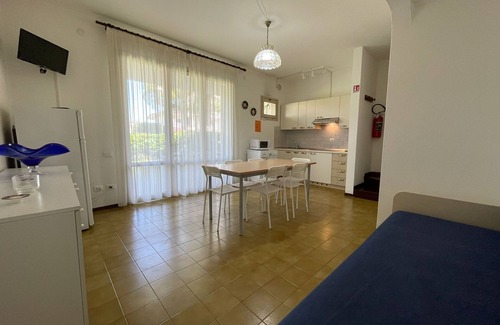 Porto Santa Margherita Villa | Villa with private garden and barbecue