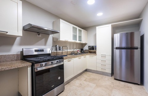 Puerto Bahia Villa | Villa w/picuzzi and ocean view at Puerto Bahia M5
