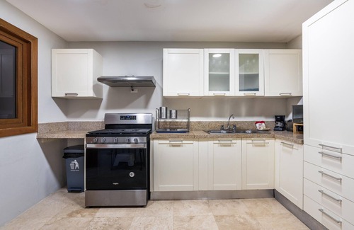 Puerto Bahia Villa | Villa w/picuzzi and ocean view at Puerto Bahia M5