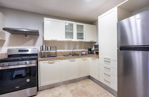Puerto Bahia Villa | Villa w/picuzzi and ocean view at Puerto Bahia M5