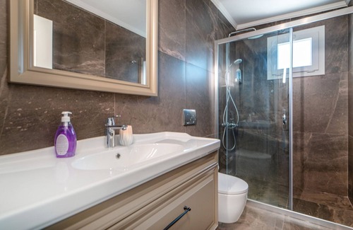 Yalikavak Villa | Villa w Pool Garden Patio 1 min to Beach in Bodrum