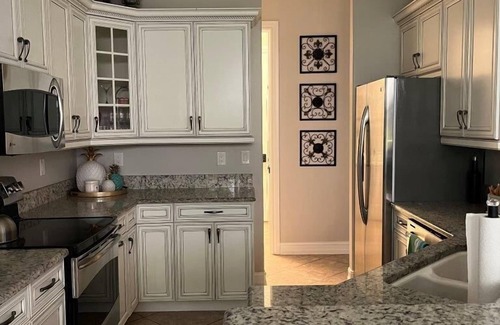 Fort Myers Villa | Villa w Relaxing Resort Amenities