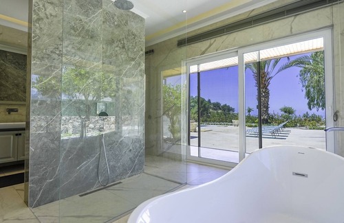 Avsallar Villa | Villa w Sea View Terrace and Pool 5 min to Beach