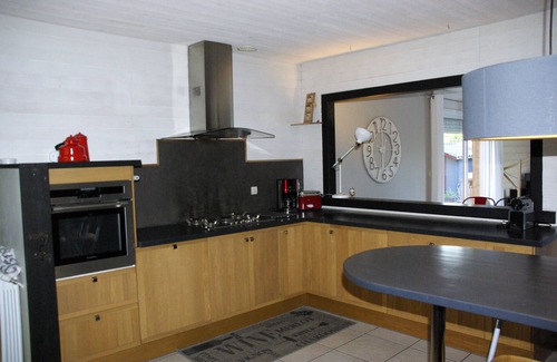 Lege-Cap-Ferret Villa | Villa with Cap Ferret spirit, heated pool, large garden with trees, not overlooked