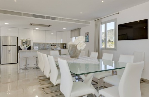 Inca Villa | Villa with detached house, air conditioning, wifi, garden, private swimming pool