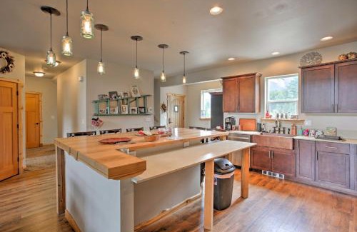 Packwood Villa | Villa with Firepit and Pond - 11 Miles to Mt Rainier!