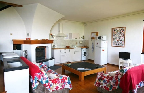 Leivi Villa | Villa with garden and sea and mountain views 5km from the beaches