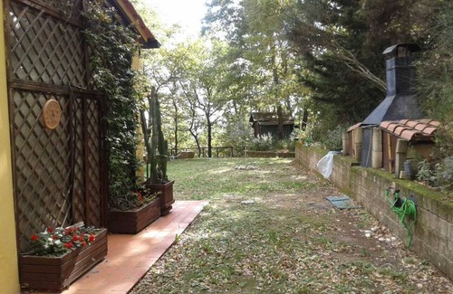 Monteverdi Marittimo House | Villa with garden surrounded by nature