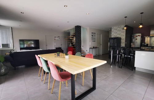 Arcangues House | Villa with heated pool, terrace, 4 bathrooms, outdoor kitchen, 15' from the beaches of Btz