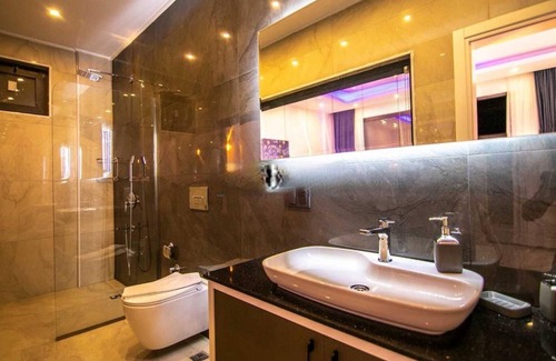 Uzumlu Apartment | Villa with Jacuzzi, Hammam, Sauna and Pool in Kas