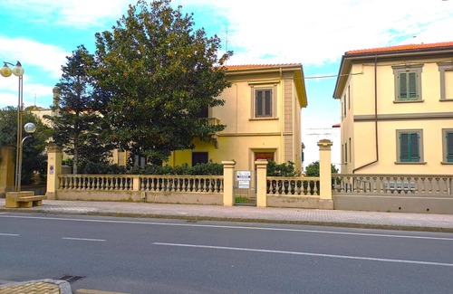 San Vincenzo Villa | villa with parking space and private outdoor space