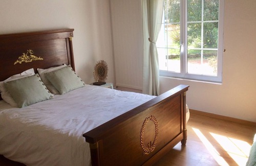 Change House | Villa with peaceful pool near 24-hour circuit