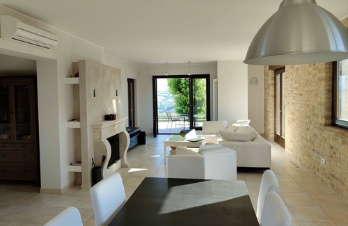 Ripatransone Villa | Villa with pool 15 km from the sea, wifi, air conditioning, panoramic.