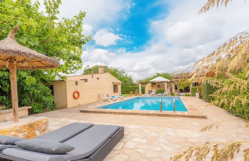 Pollensa House | Villa with pool 2.5 km. from the sea Very quiet area. Wifi.