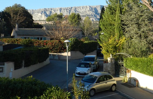 Rousset Villa | Villa with pool Aix en Provence region