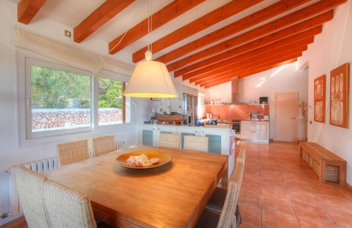 Binidali Ski Chalet | Villa with pool and sea views, Binidalí, Menorca