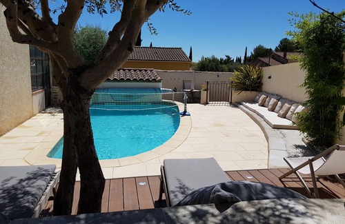 Merindol Villa | Villa with pool at the foot of the Luberon