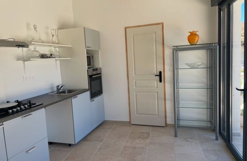 Gardanne Villa | Villa with pool