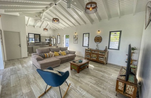 L'Houezel Villa | Villa with pool near the village