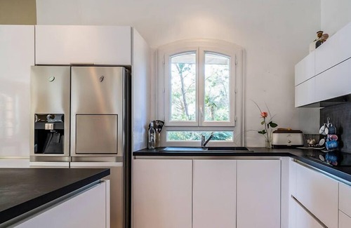 Saint-Cyr-sur-Mer Villa | Villa with private pool, superb sea view and tennis court
